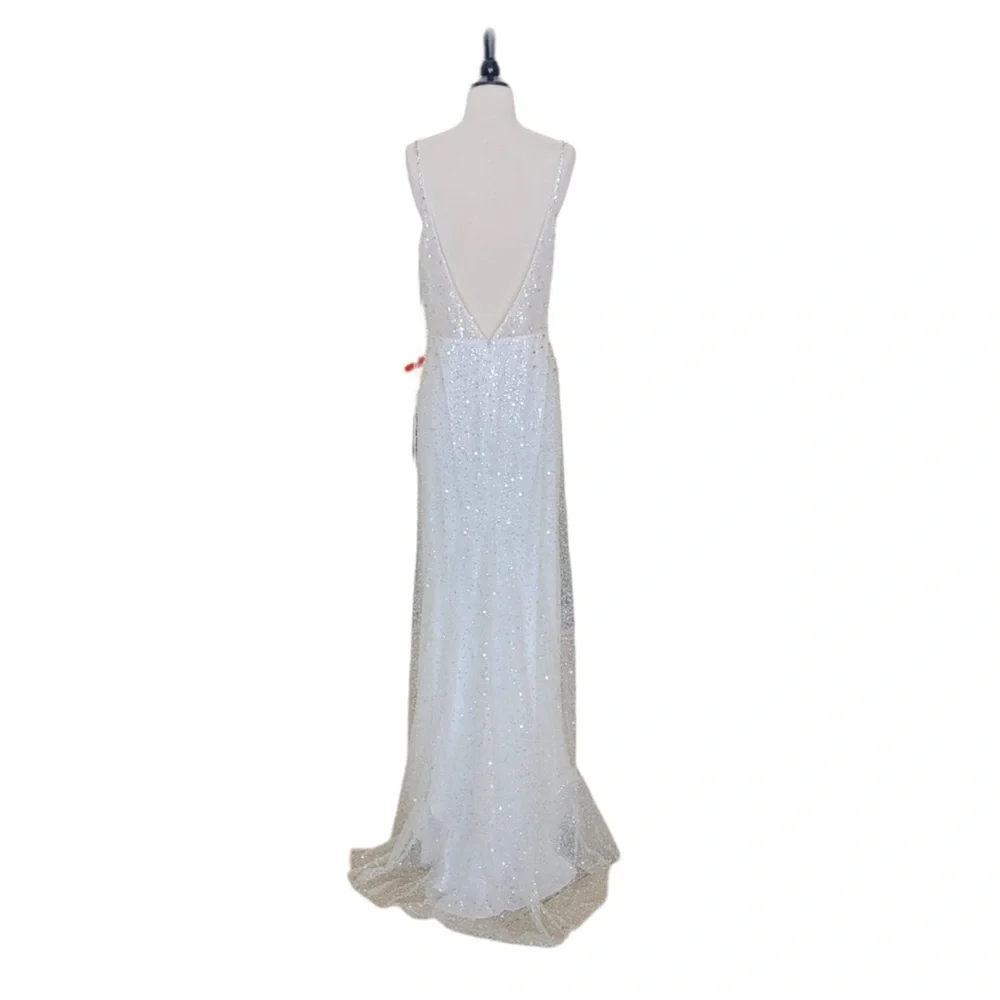 Mac Duggal white Sequin Gown with Train NWOT Size 6 - Picture 3 of 12